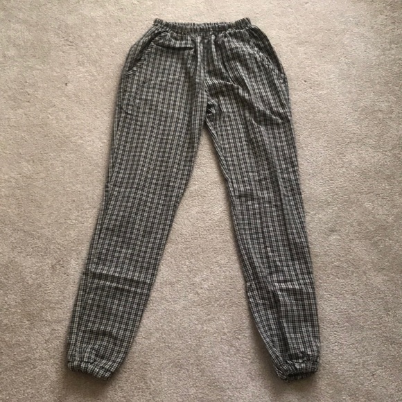 Brandy Melville Jogger - Picture 2 of 2